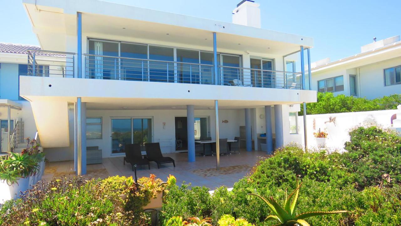 On The Beach Apartments Yzerfontein Bagian luar foto
