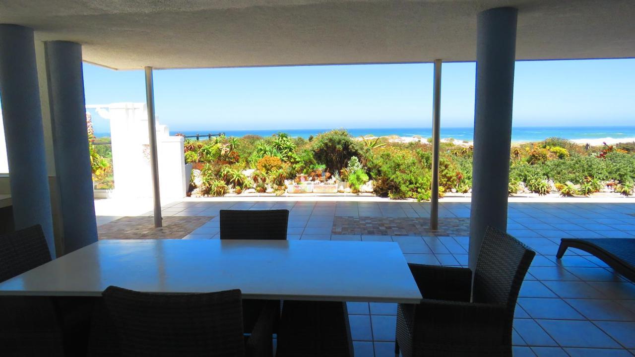 On The Beach Apartments Yzerfontein Bagian luar foto