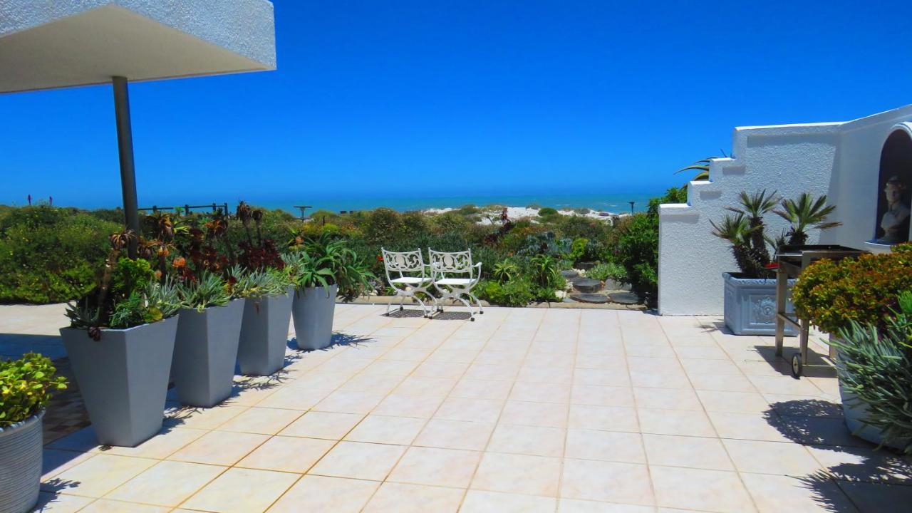 On The Beach Apartments Yzerfontein Bagian luar foto