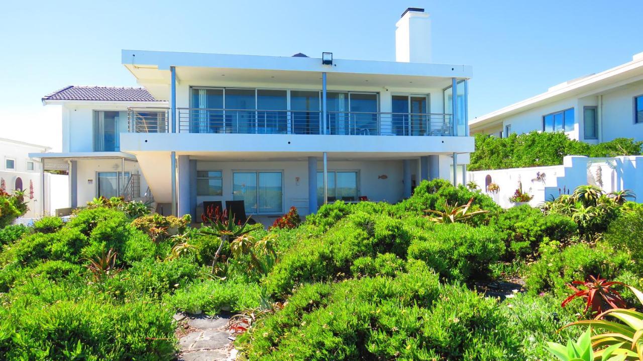 On The Beach Apartments Yzerfontein Bagian luar foto