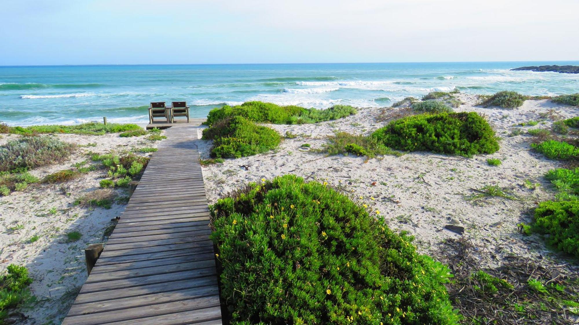 On The Beach Apartments Yzerfontein Bagian luar foto