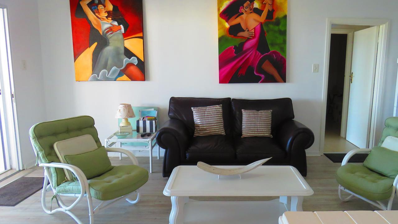 On The Beach Apartments Yzerfontein Bagian luar foto
